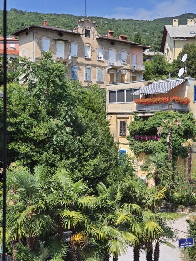 Family Apartment Center Opatija Ngoại thất bức ảnh
